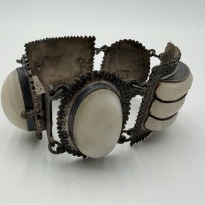 VINTAGE NATIVE AMERICAN STERLING SILVER & MOTHER OF PEARL INLAYS